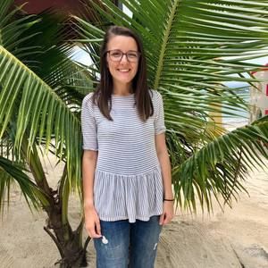 Meet your Posher, Laura